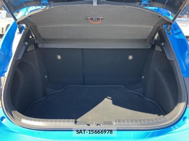 Toyota COROLLA SPORT 2018-06 8003833-7