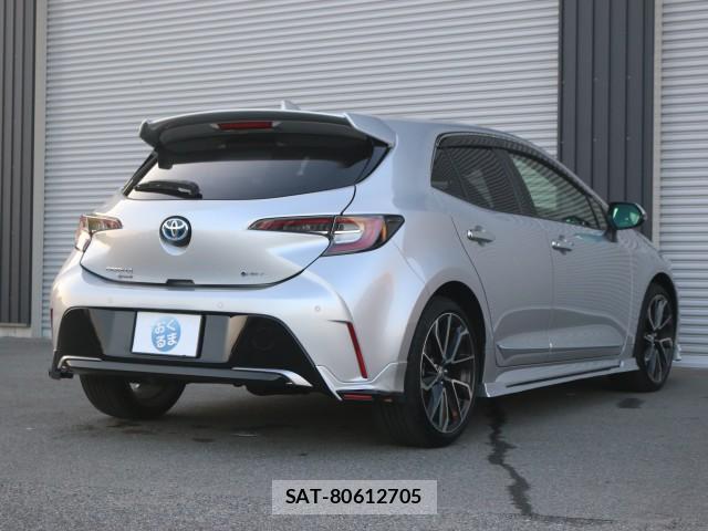 Toyota COROLLA SPORT 2022-12 8004033-13