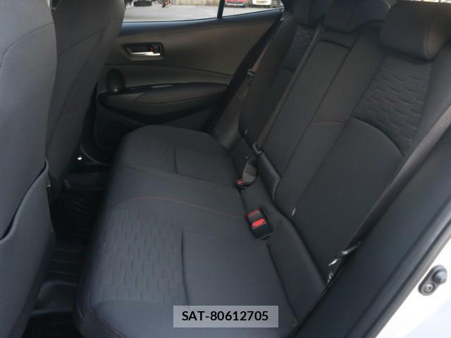 Toyota COROLLA SPORT 2022-12 8004033-6