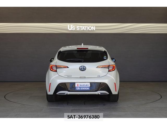Toyota COROLLA SPORT 2018-11 8004930-1