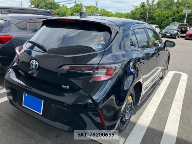 Toyota COROLLA SPORT 2018-09 8005712-13