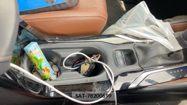 Toyota COROLLA SPORT 2018-09 8005712-16