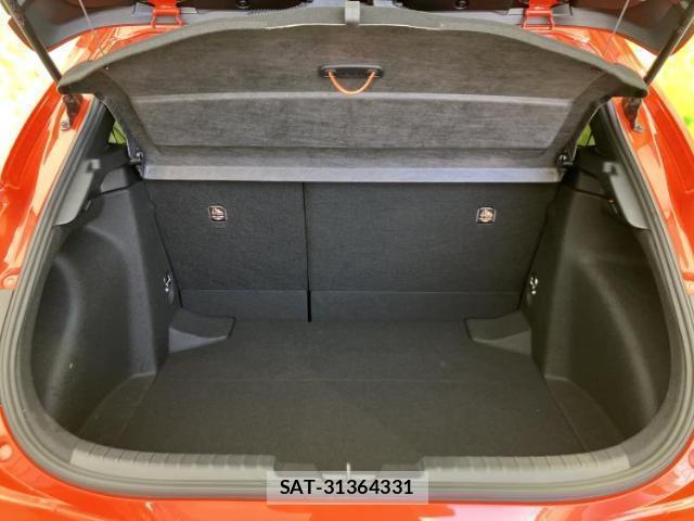 Toyota COROLLA SPORT 2023-04 8005825-7