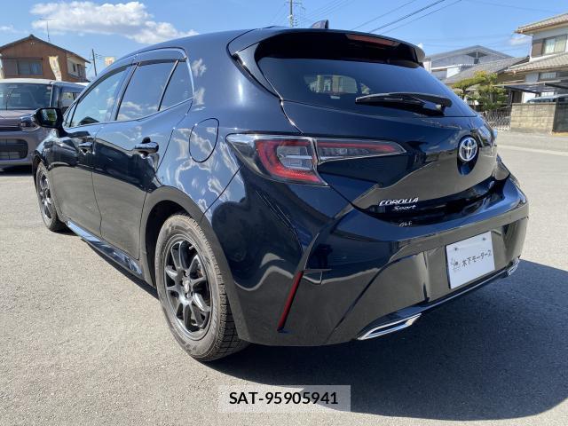 Toyota COROLLA SPORT 2018-07 8006413-14