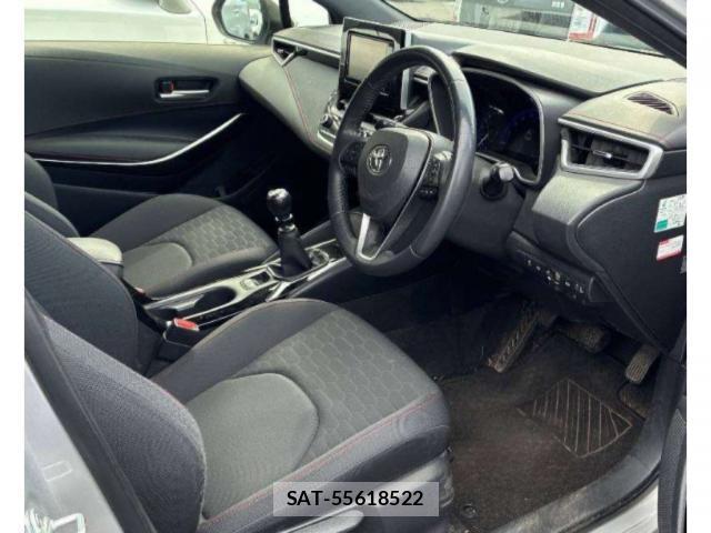 Toyota COROLLA SPORT 2019-04 8008031-2