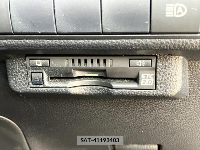 Toyota COROLLA SPORT 2020-04 8008774-9
