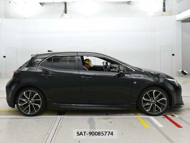 Toyota COROLLA SPORT 2023-02 8009090-6