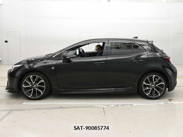 Toyota COROLLA SPORT 2023-02 8009090-7