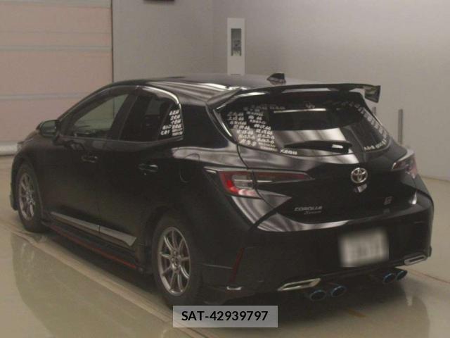 Toyota COROLLA SPORT 2022-05 8009125-1
