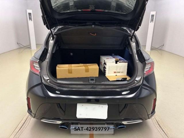 Toyota COROLLA SPORT 2022-05 8009125-10