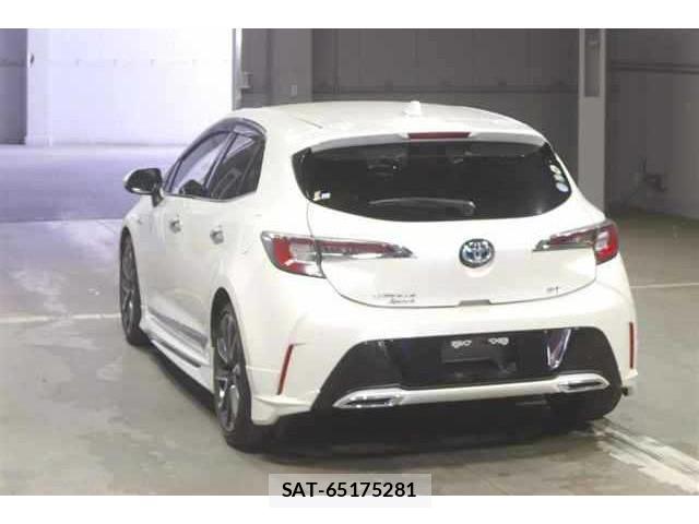 Toyota COROLLA SPORT 2018-08 8009152-1