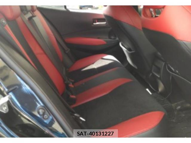 Toyota COROLLA SPORT 2019-05 8009160-3