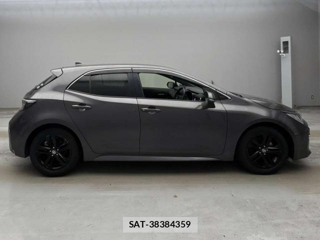 Toyota COROLLA SPORT 2021-02 8009161-10