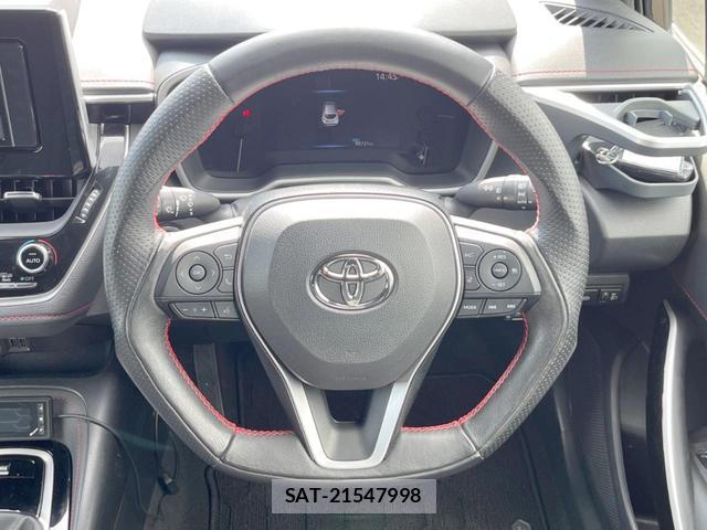 Toyota COROLLA SPORT 2019-04 8010139-11