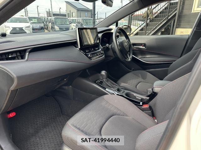 Toyota COROLLA SPORT 2019-06 8010386-19