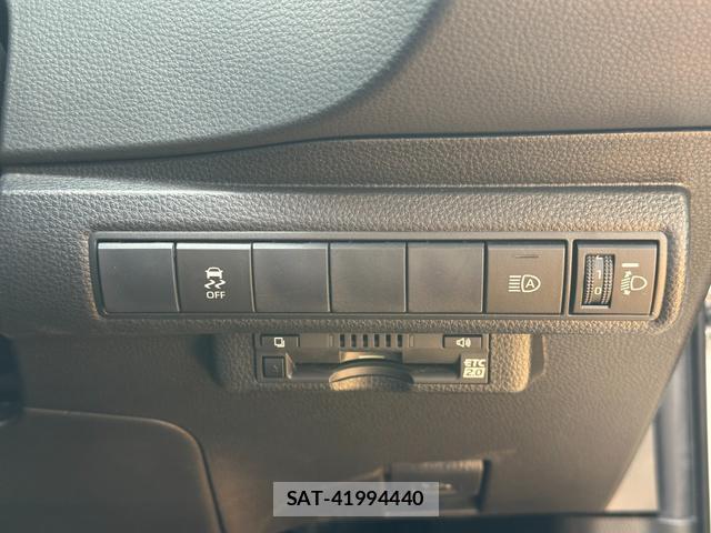 Toyota COROLLA SPORT 2019-06 8010386-8