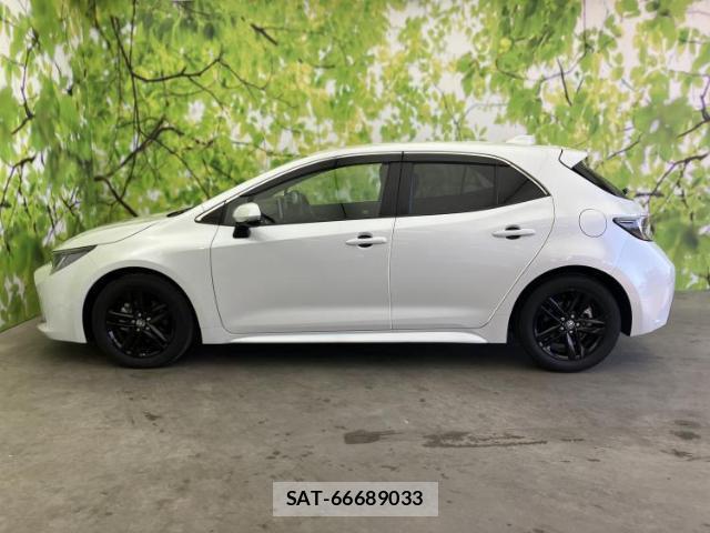 Toyota COROLLA SPORT 2021-05 8012216-1