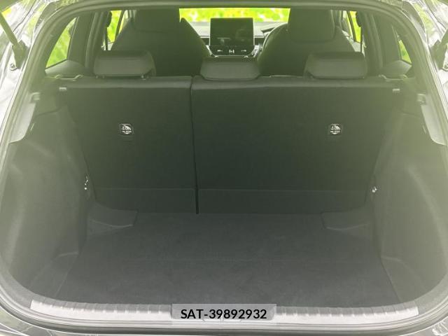 Toyota COROLLA SPORT 2023-11 8012258-7
