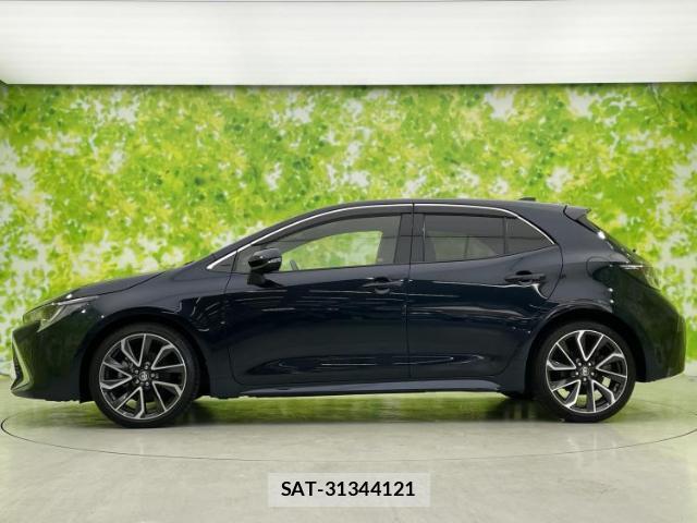 Toyota COROLLA SPORT 2021-04 8012436-1