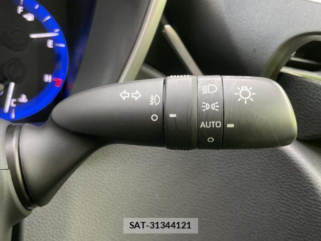 Toyota COROLLA SPORT 2021-04 8012436-14