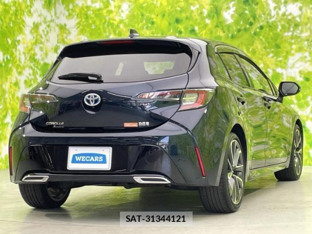 Toyota COROLLA SPORT 2021-04 8012436-2