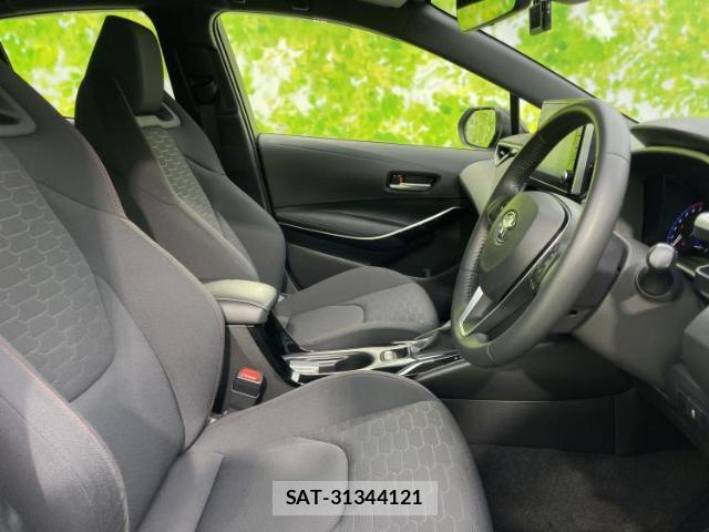 Toyota COROLLA SPORT 2021-04 8012436-3