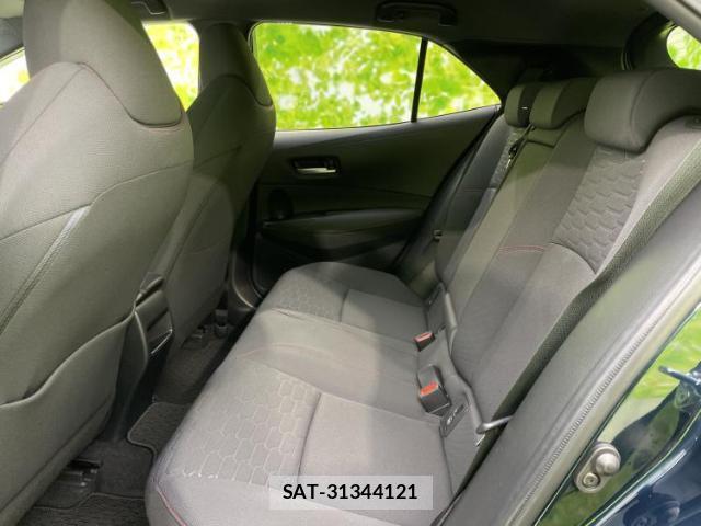 Toyota COROLLA SPORT 2021-04 8012436-7