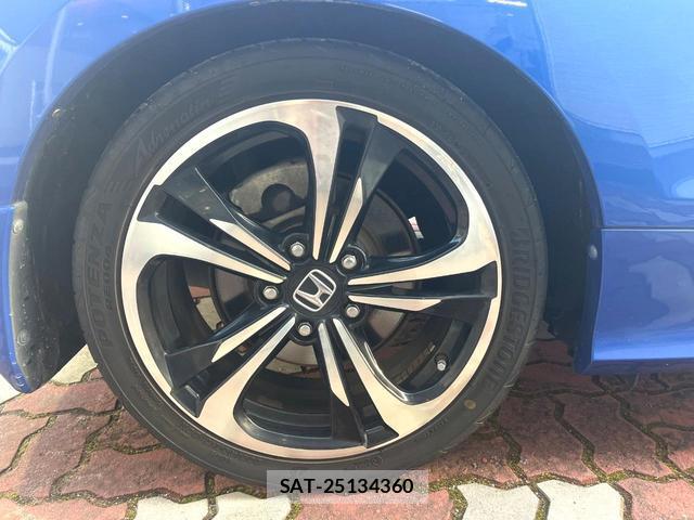 Honda CR-Z 2015-12 8005096-12