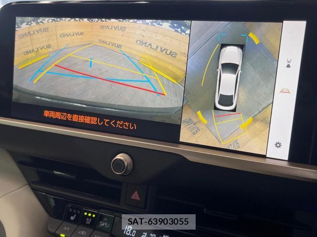 Toyota Crown Crossover 2023-03 8006203-3