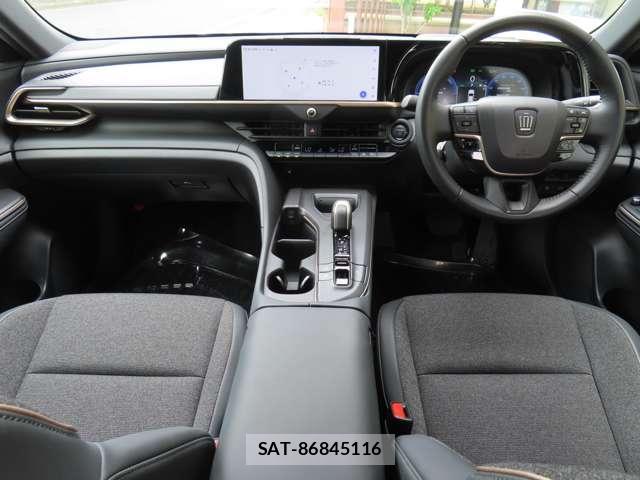 Toyota Crown Crossover 2024-02 8006399-2