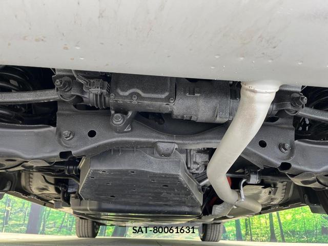 Toyota Crown Crossover 2023-03 8007716-18