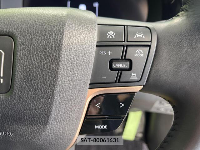 Toyota Crown Crossover 2023-03 8007716-5