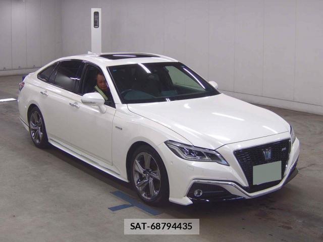 Toyota CROWN HYBRID 2019-02 8003742-0
