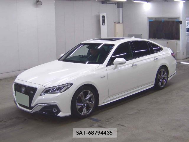 Toyota CROWN HYBRID 2019-02 8003742-3