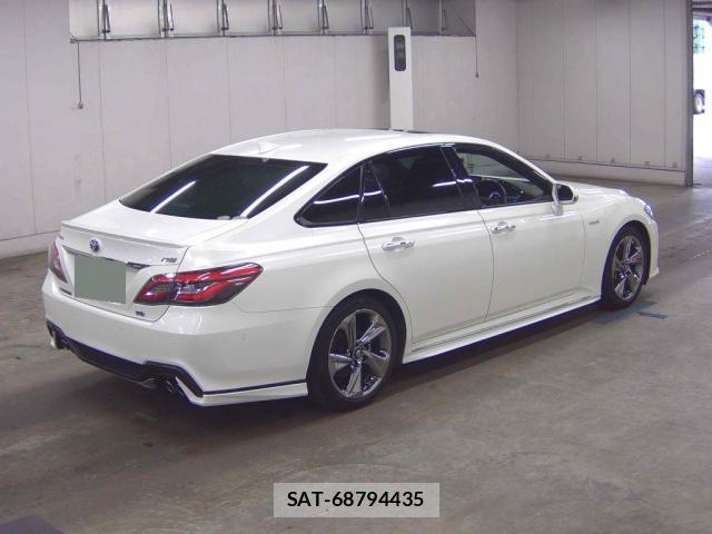 Toyota CROWN HYBRID 2019-02 8003742-4