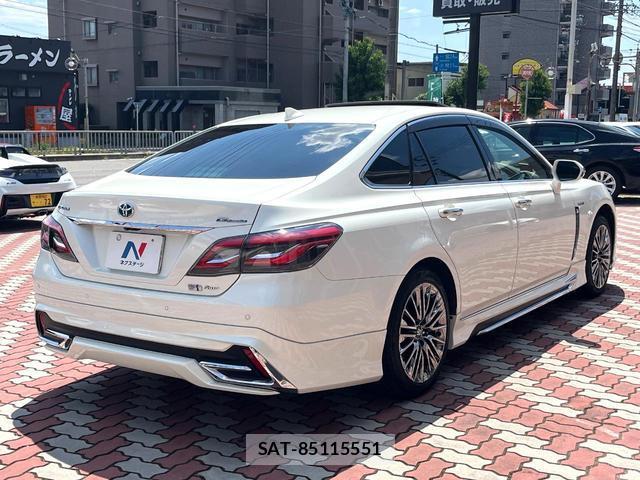 Toyota CROWN HYBRID 2019-12 8005097-16
