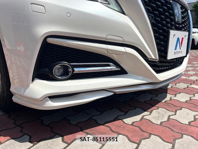 Toyota CROWN HYBRID 2019-12 8005097-2
