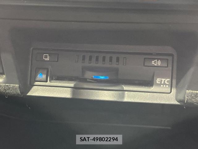 Toyota CROWN HYBRID 2019-05 7934868-6