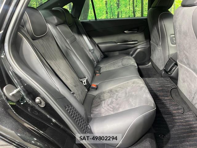 Toyota CROWN HYBRID 2019-05 7934868-9
