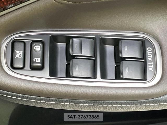 Toyota CROWN HYBRID 2018-02 8006731-19