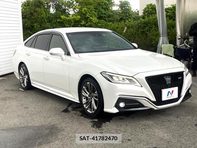 Toyota CROWN HYBRID 2022-04 8011226-16