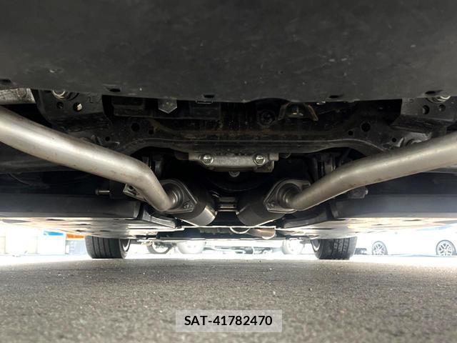 Toyota CROWN HYBRID 2022-04 8011226-19