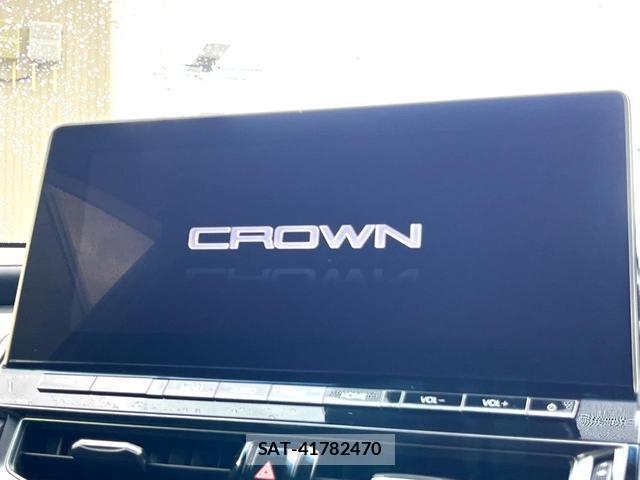 Toyota CROWN HYBRID 2022-04 8011226-2