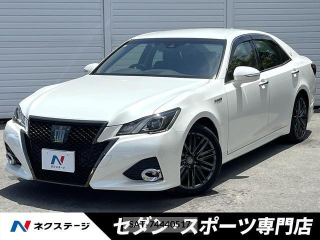 Toyota CROWN HYBRID 2017-08 8011229-0