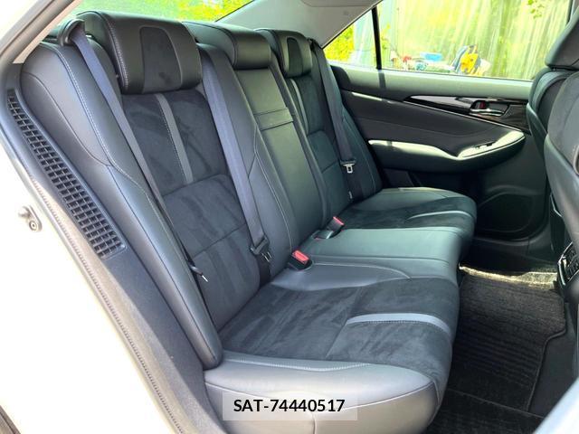 Toyota CROWN HYBRID 2017-08 8011229-10