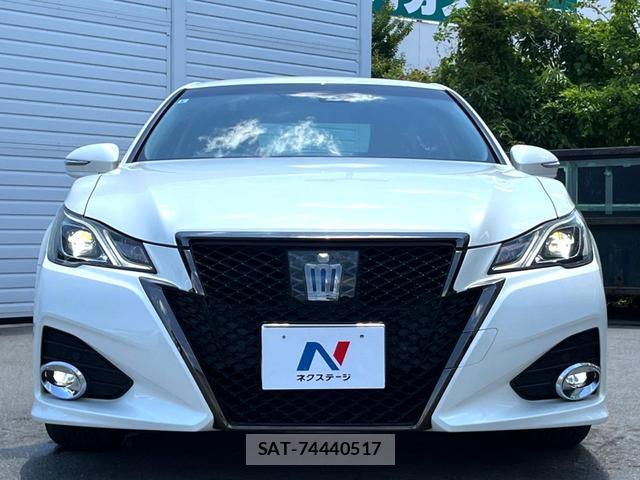 Toyota CROWN HYBRID 2017-08 8011229-12