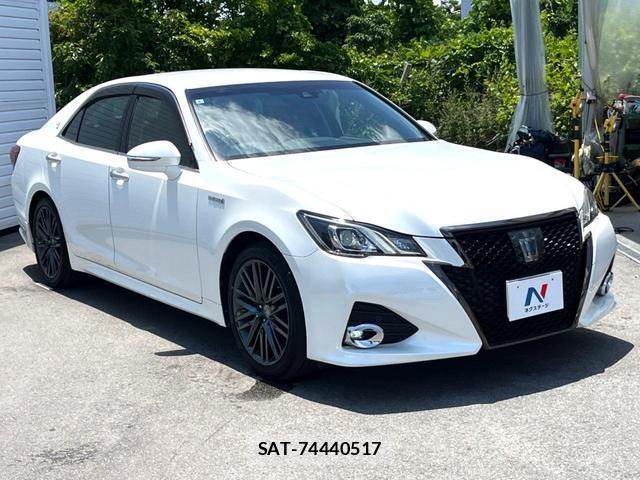 Toyota CROWN HYBRID 2017-08 8011229-16