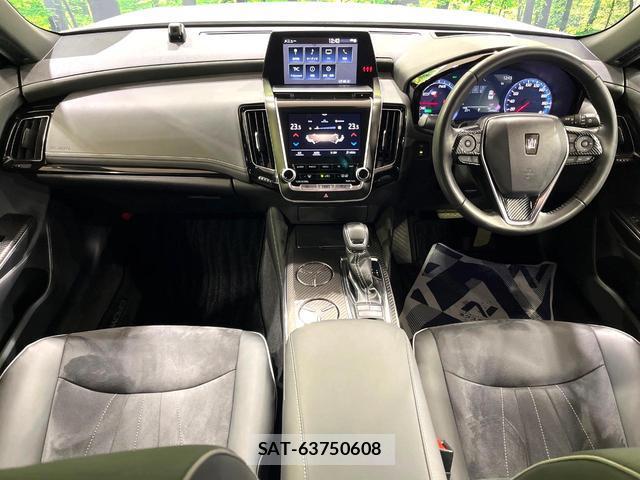 Toyota CROWN HYBRID 2019-06 8011394-1