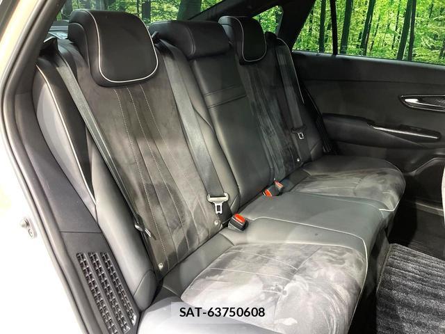 Toyota CROWN HYBRID 2019-06 8011394-9