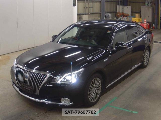 Toyota CROWN MAJESTA 2018-04 8007501-0